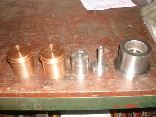 718H Hot Runner Injection Mould NAK80 Designing Injection Molded Parts 300000shots