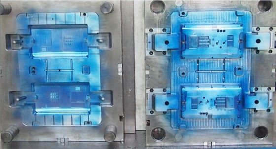 DME LKM Metal Insert Injection Molding Hot Runner Custom Overmolding